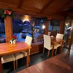 Couette-café Larysa Agro