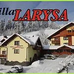 Larysa Agro Couette-café 3*