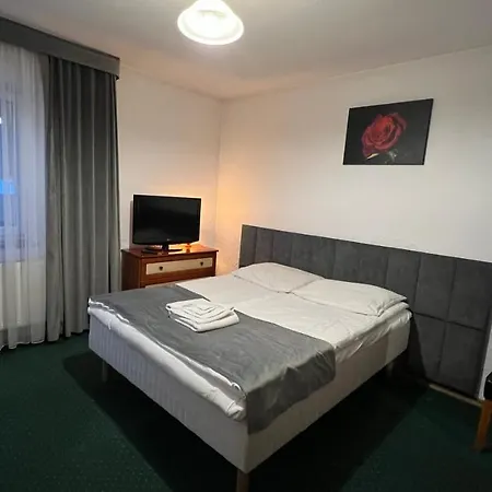 Larysa Agro Alojamento de Acomodação e Pequeno-almoço 3*