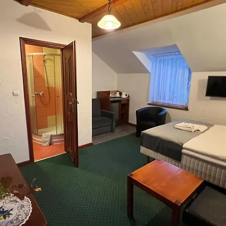 Alojamento de Acomodação e Pequeno-almoço Larysa Agro 3*